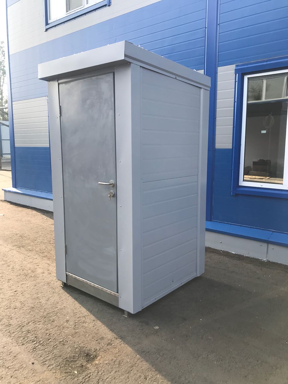 Теплая туалетная кабина ЭКОС-1 с баком на 250 л. в Лобне